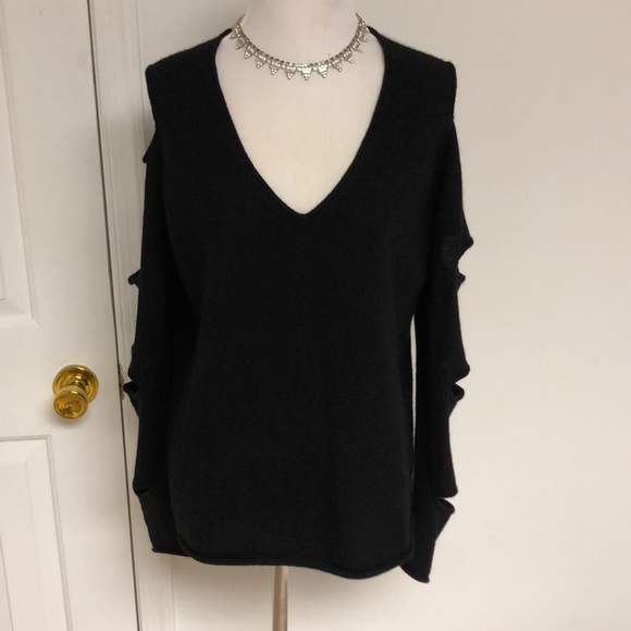 Aqua Sweaters - 🎉Host Pick🎉Aqua Cashmere V-Neck Sweater SZ SM